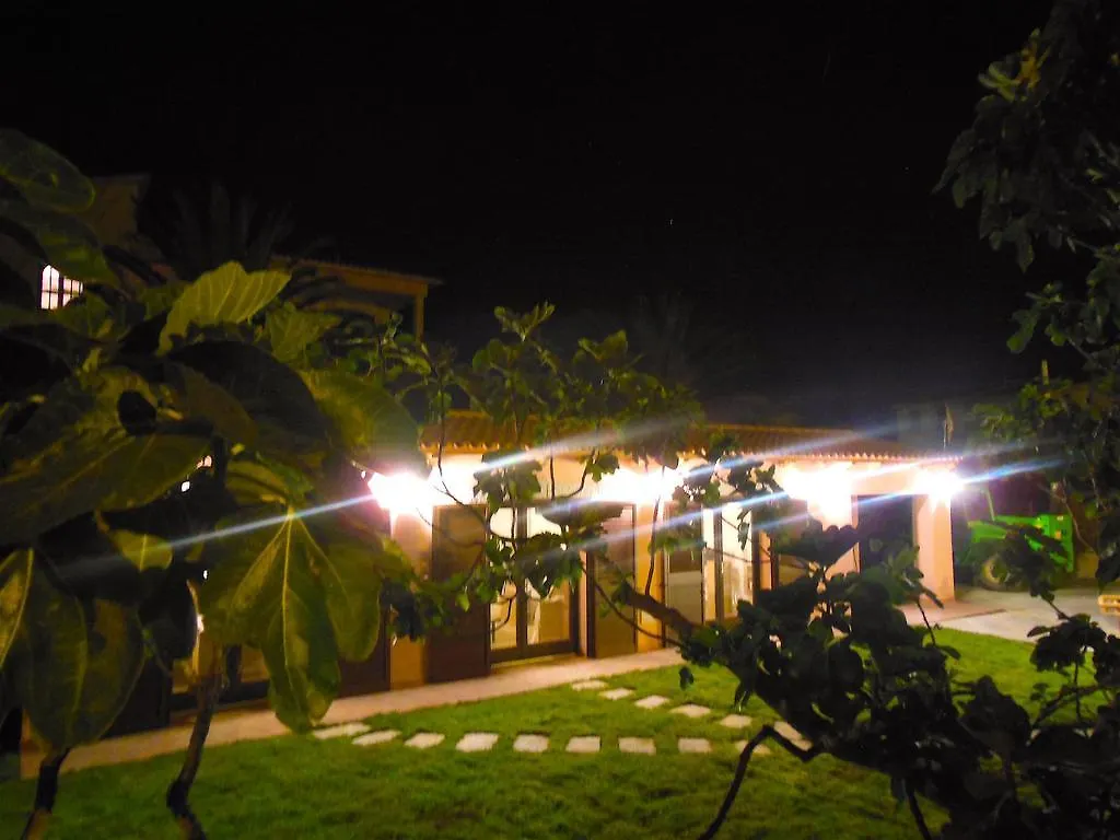 Bed and breakfast Quadrifoglio Affittacamere San Teodoro